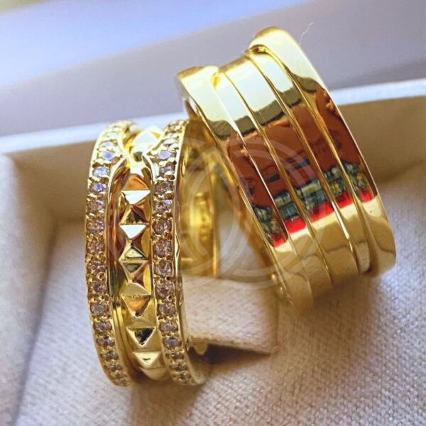 Aliança de Casamento Grossa Personalizada com Cravação em Diamantes em Ouro 18K - 11mm